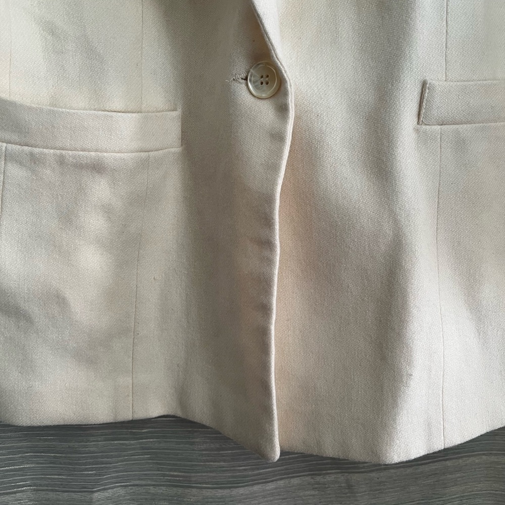 Vintage Ivory Wool Blazer | Made in USA | Minimalist 80s–90s Jacket - Picture 3 of 9